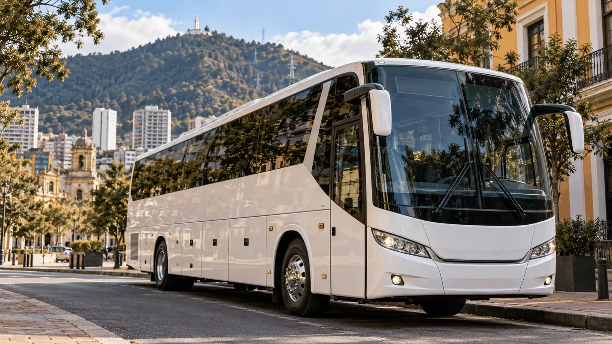 37–46 passengers Coach